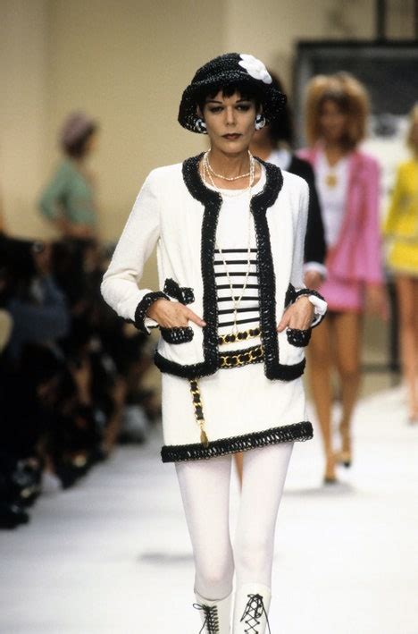 chanel ready to wear 1994|chanel runway performances.